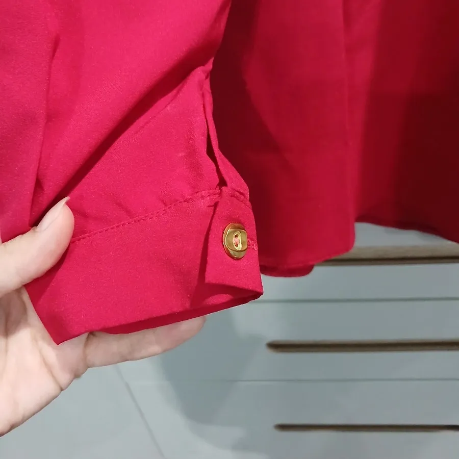 بلوز قرمز