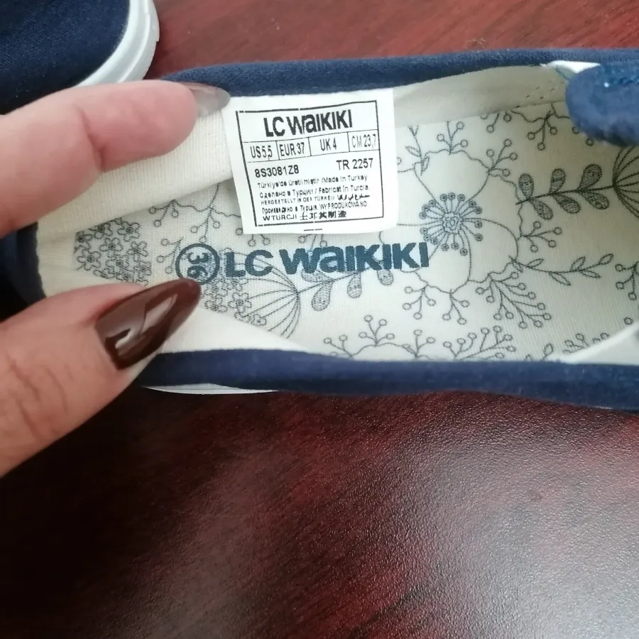 ونس LC Waikiki
