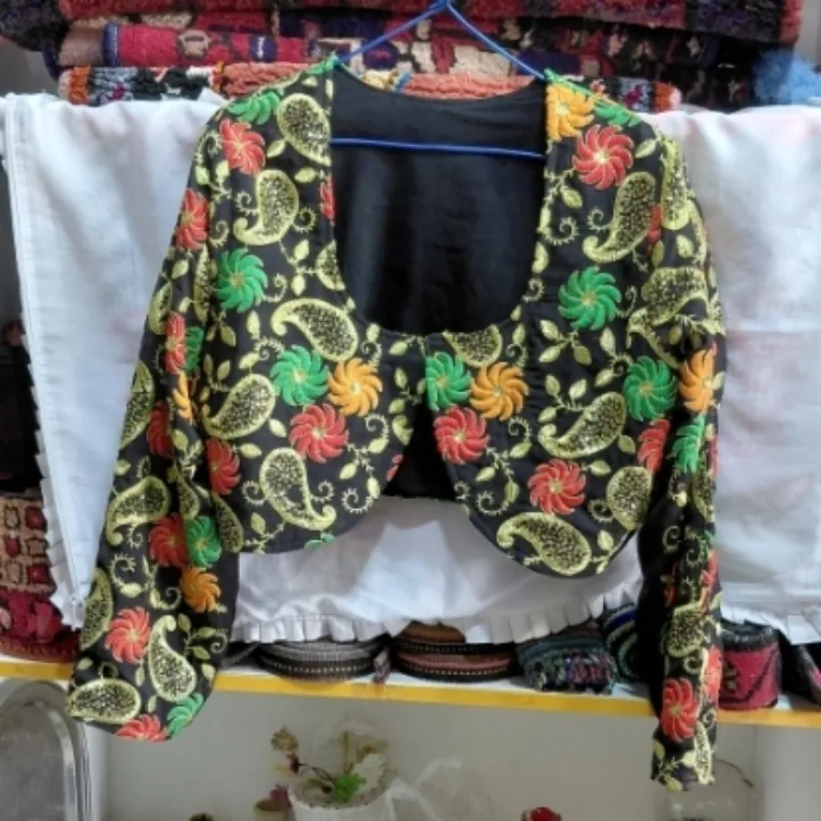 کراپ کت سوزن دوزی