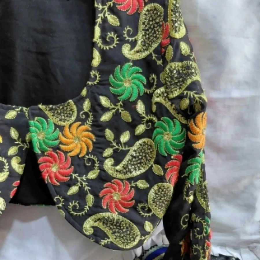 کراپ کت سوزن دوزی