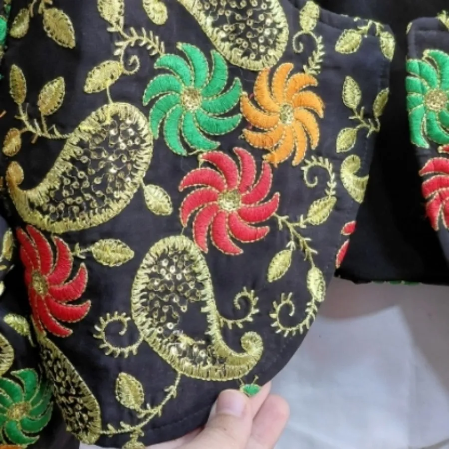 کراپ کت سوزن دوزی