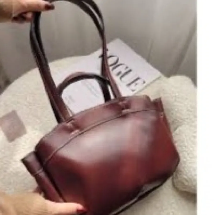 کیف دوشی زرشکی