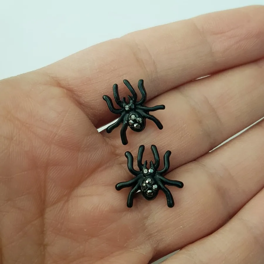 گوشواره گلگوش عنکبوتی