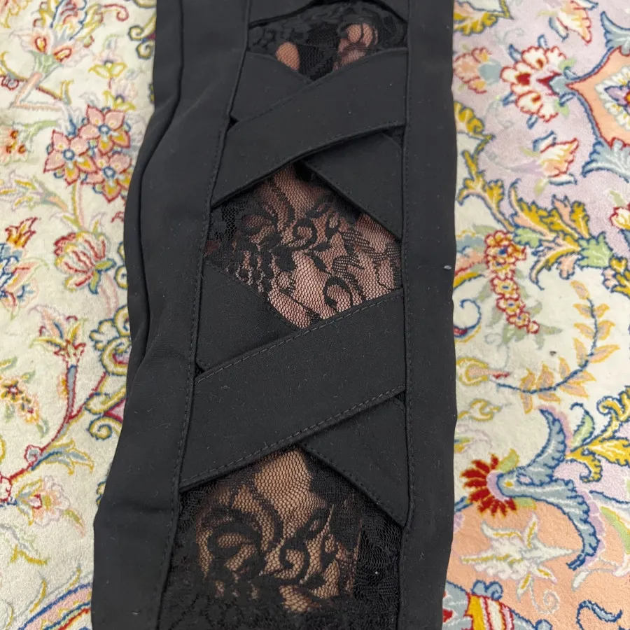 شلوار یا لگ توری