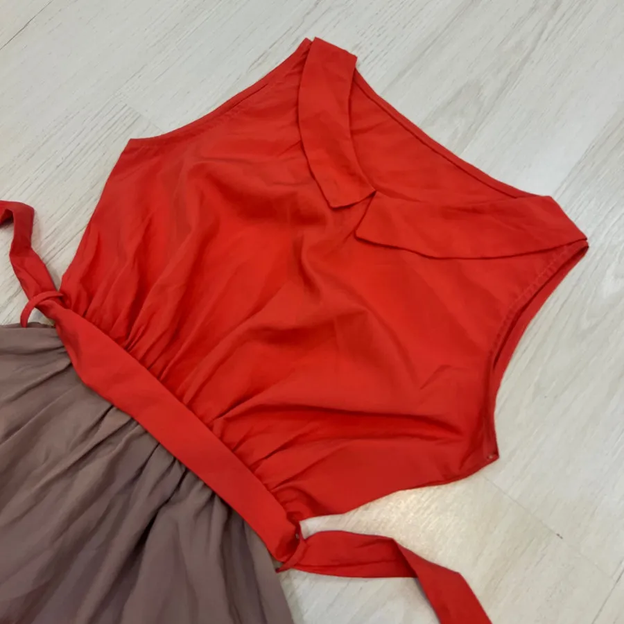 پیراهن دخترانه