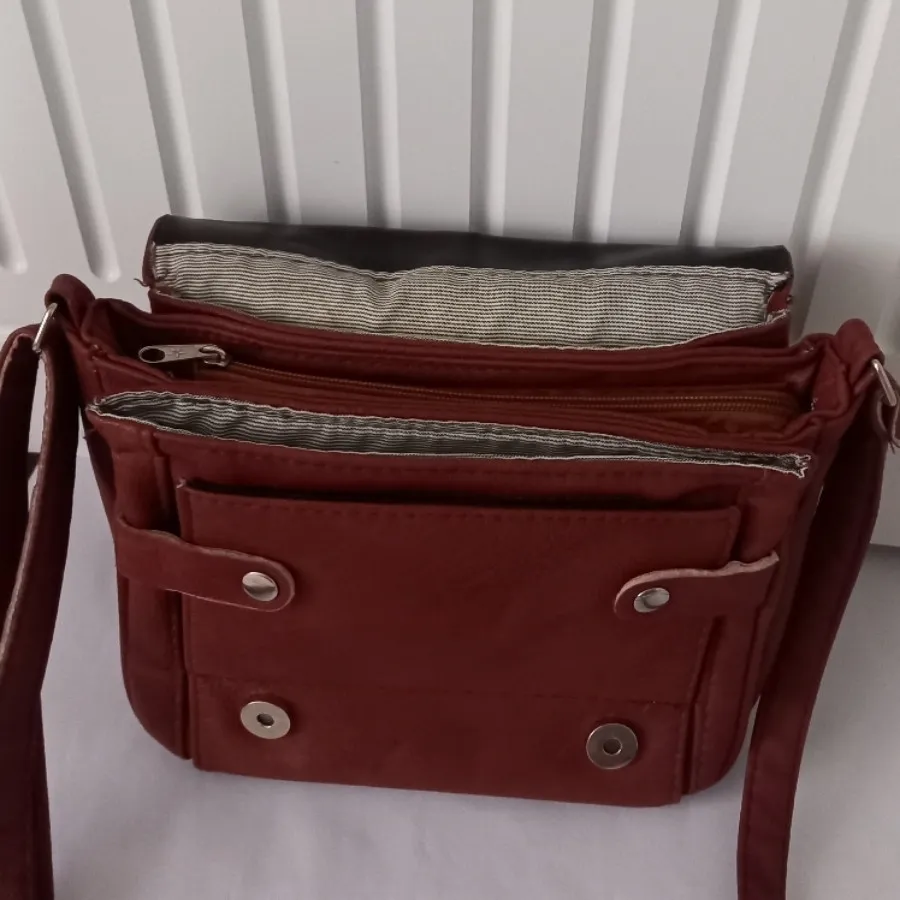 کیف چرم عسلی
