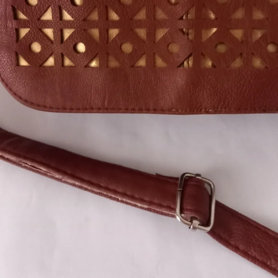 کیف چرم عسلی