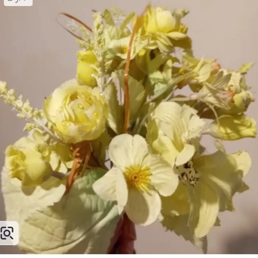 دسته گل عروس و رز لیمویی