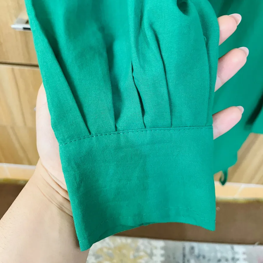 مانتو سبز