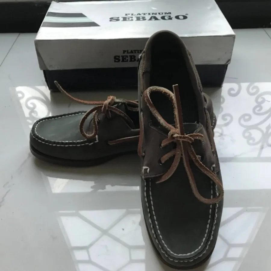 کالج اصل Sebago دست دوز ن