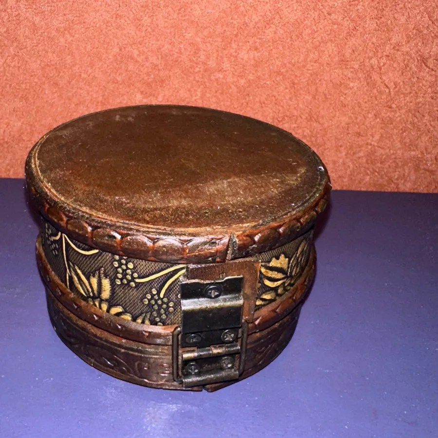 جعبه چوبی