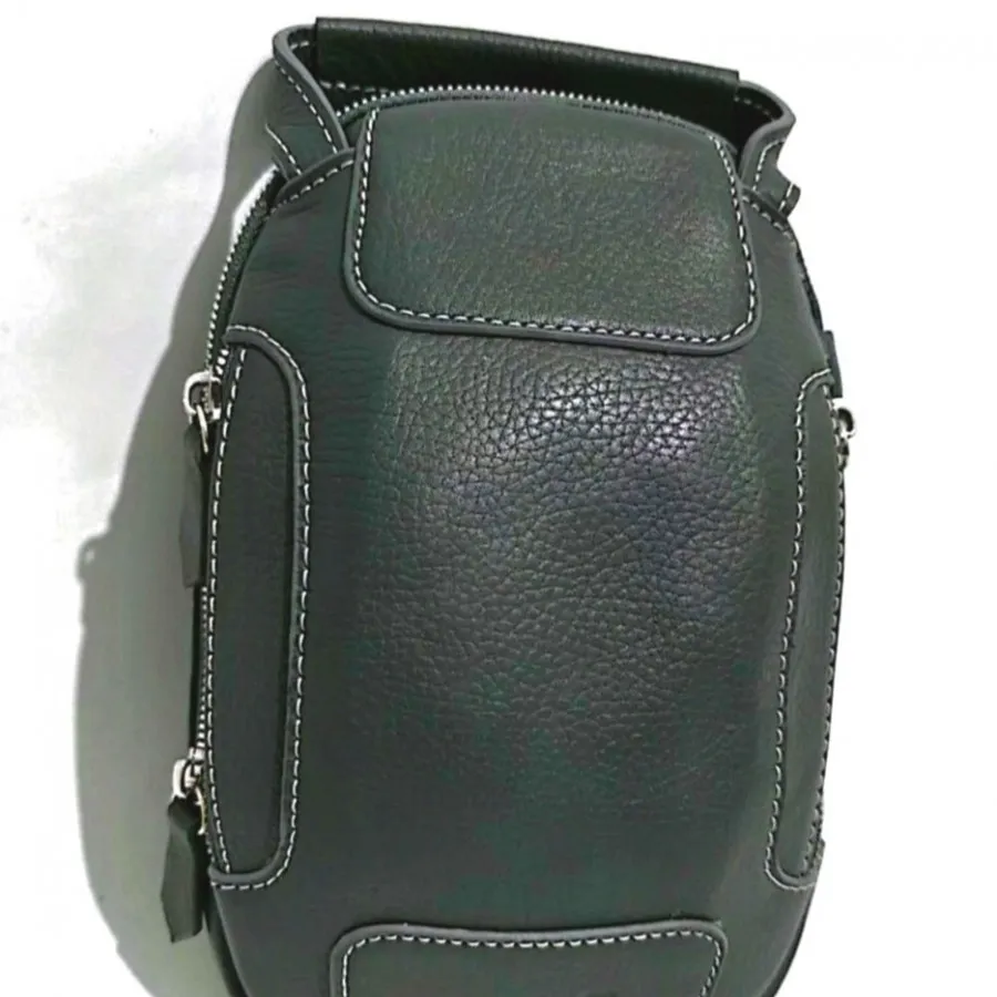 او کراس، کوله پشتی یه طرف