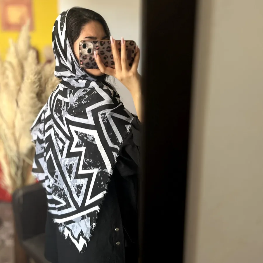 روسری بزرگ نخی