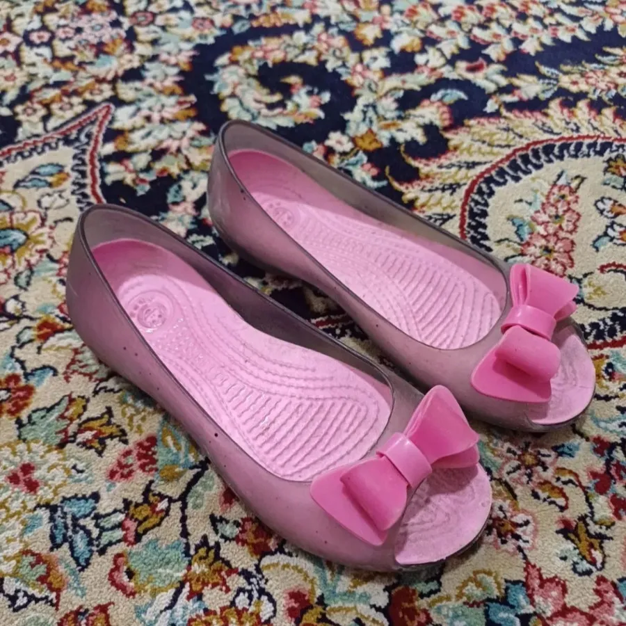 کفش بچگانه اسپورت