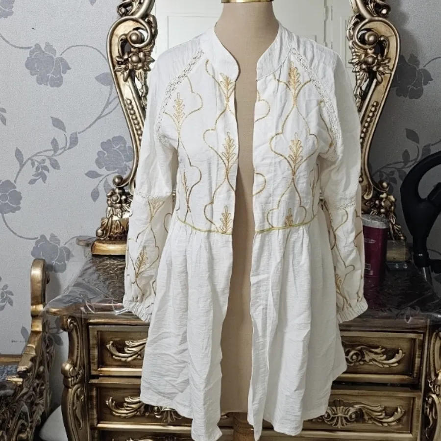 مانتو عروسکی
