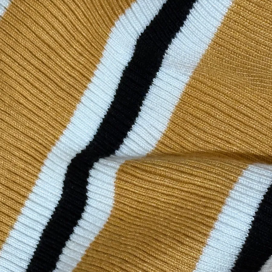بافت یقه اسکی Primark