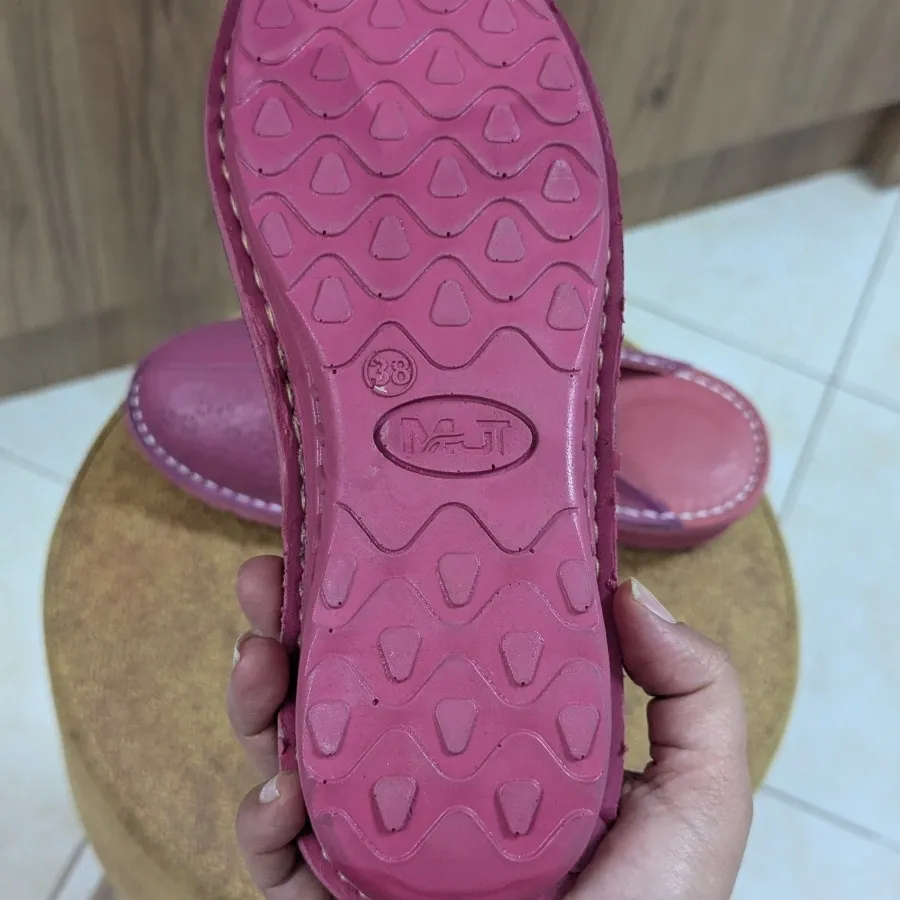 صندل چرم گاوی