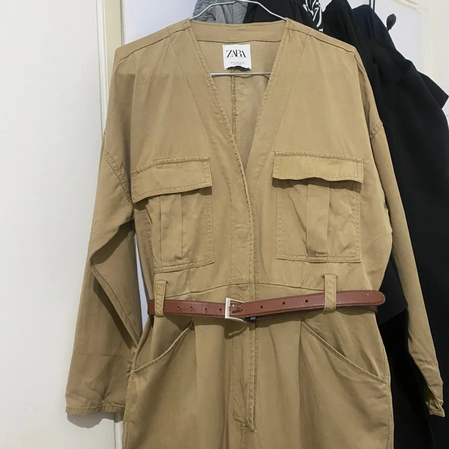 جامپ سوت خاکی زارا