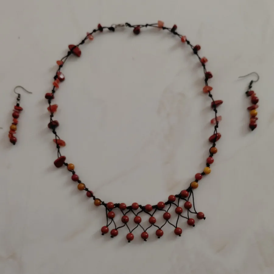 ست گوشواره وگردنبند سنگی