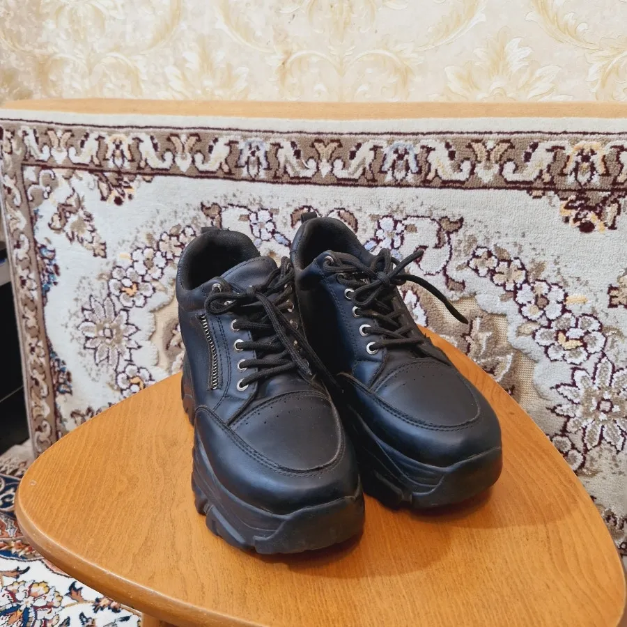 کتونی لژدار مشکی