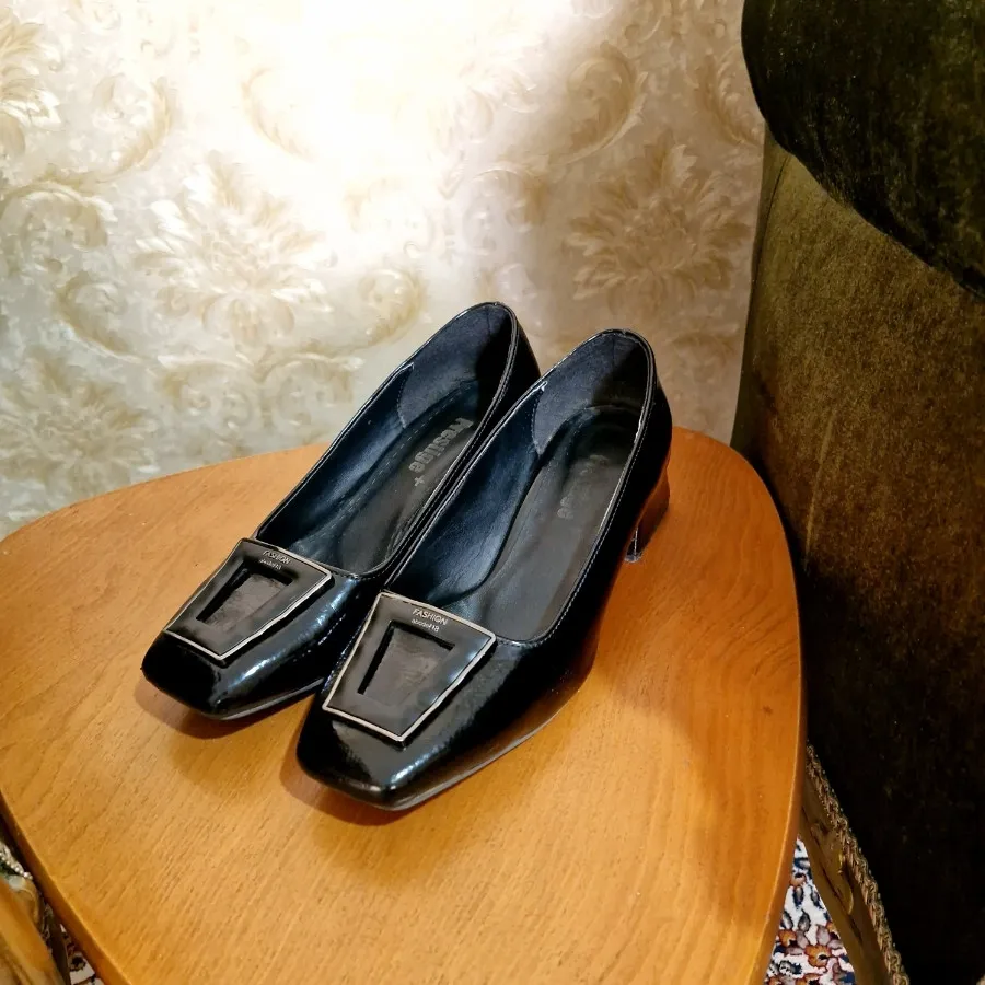 کفش مجلسی