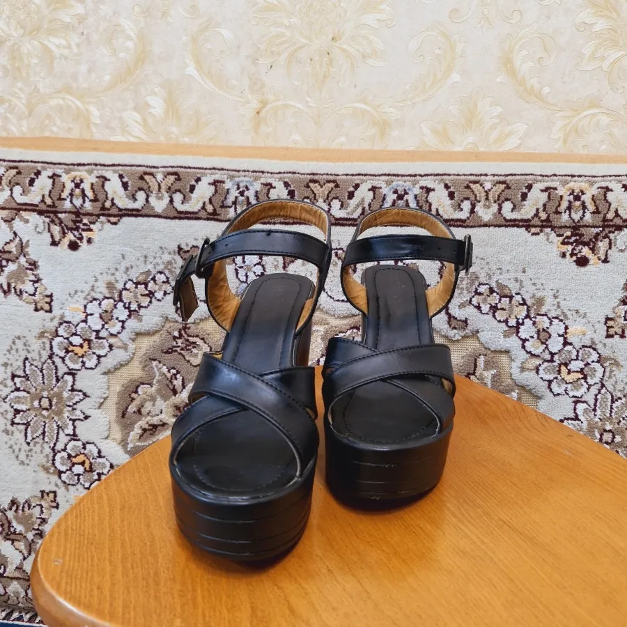 کفش مجلسی لژدار