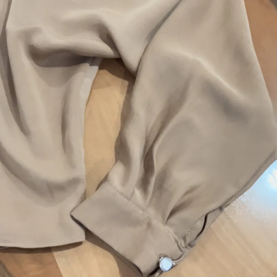 شومیز گره ای