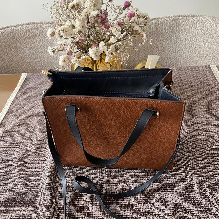 کیف چرم طبیعی برتونیکس