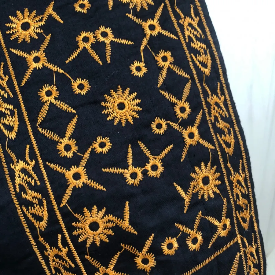 مانتو گلدوزی