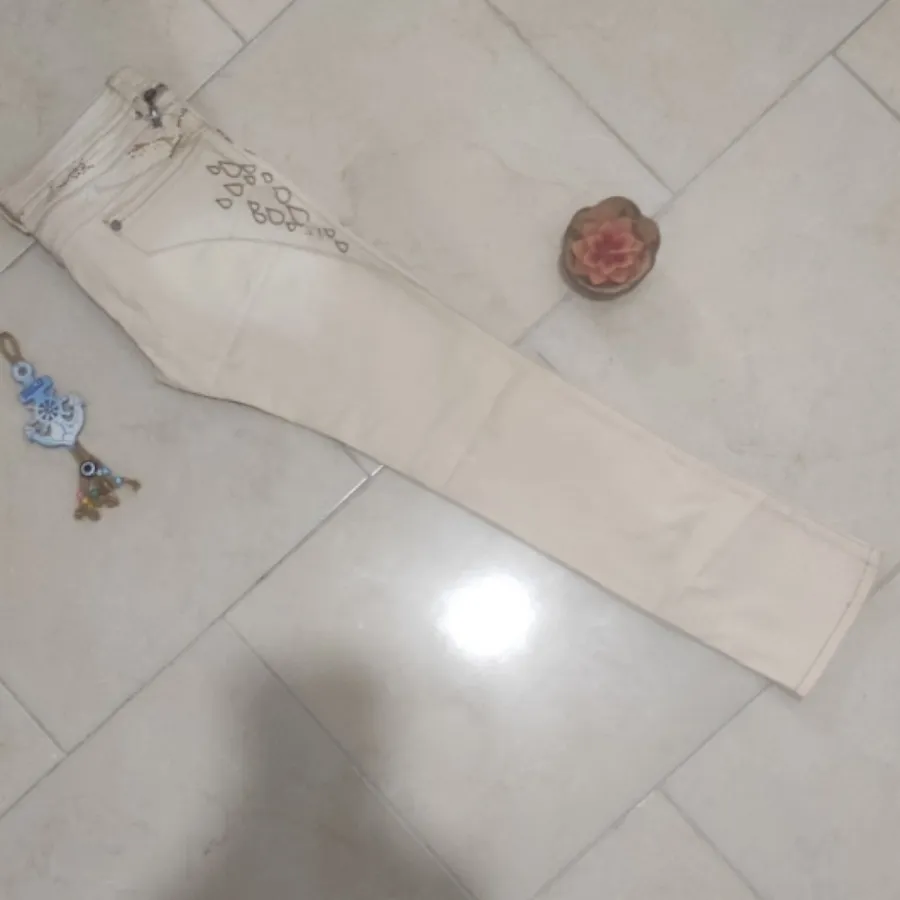 شلوار جین خاص