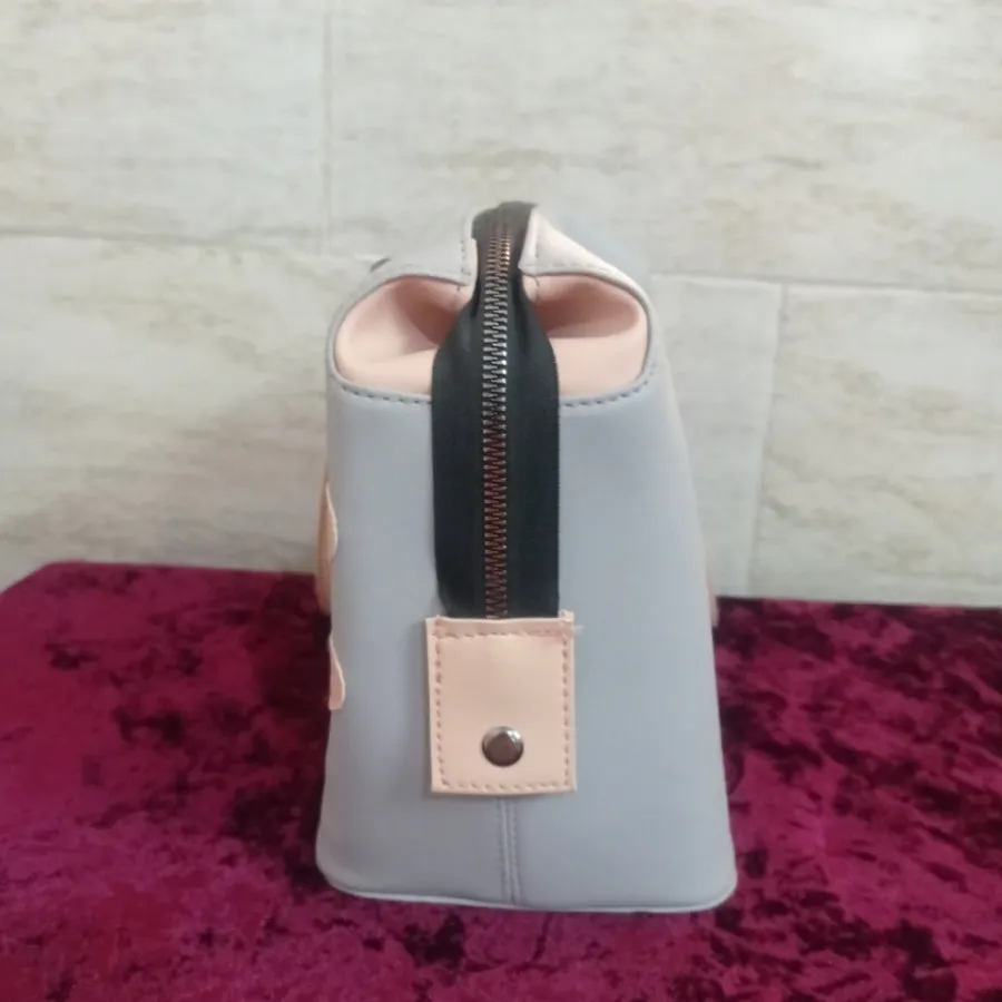 کیف طوسی گل‌بهی