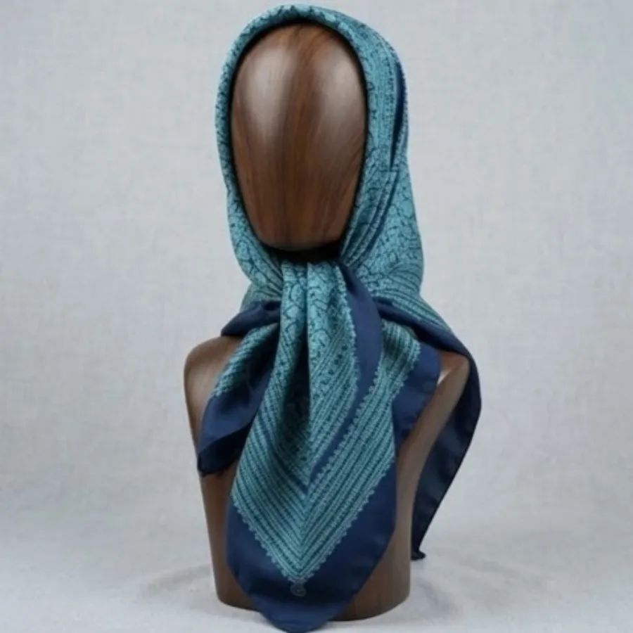 روسری ابریشمی طرح کلاسیک