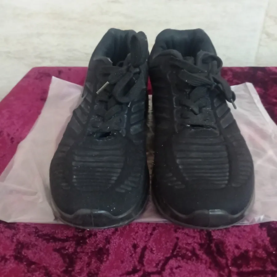 کفش کتونی مشکی