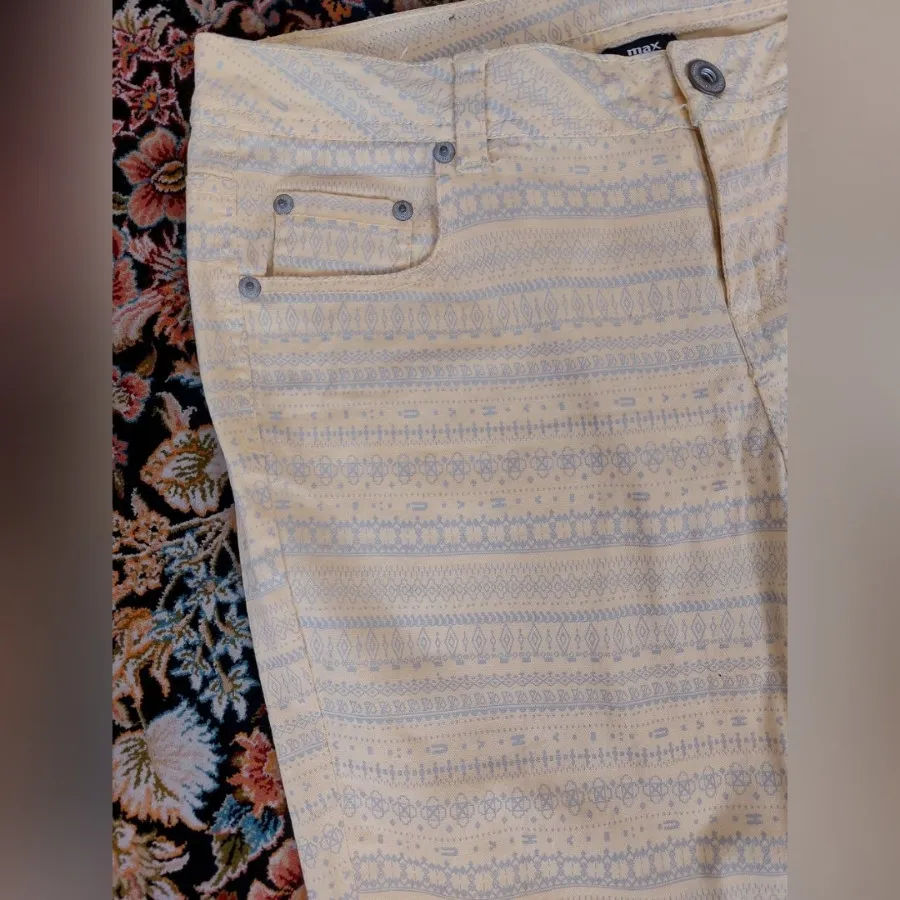 شلوار جین کشی مارک Max