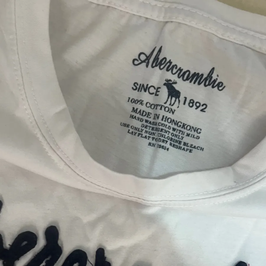 تی شرت برند Abercromble