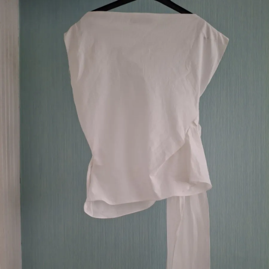 تاپ سفید زارا