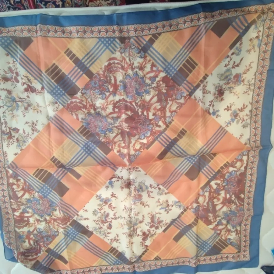 روسری حریر