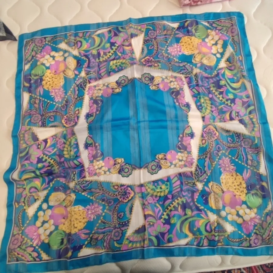 روسری حریر ساتن