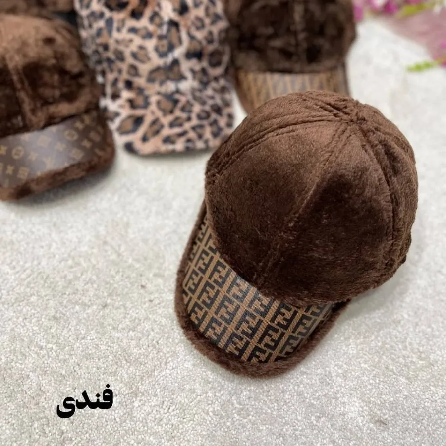 کلاه پشمی ب