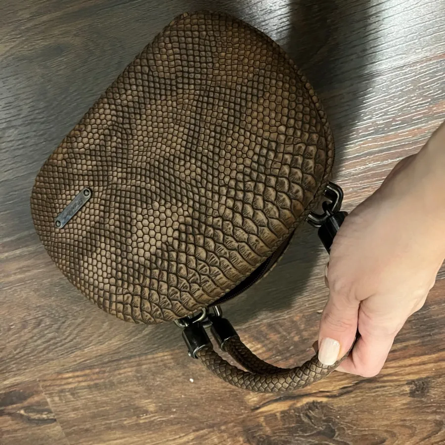 کیف پوست ماری قهوه ای