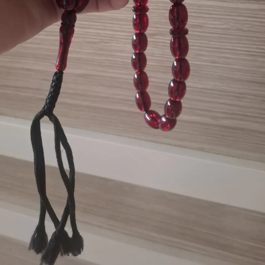 تسبیح کهربا اناری نفیس