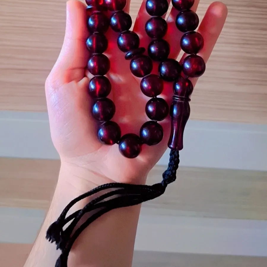 تسبیح کهربا لبویی سلطنتی