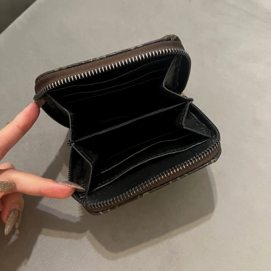 کیف پول و جاکارتی طرح LV