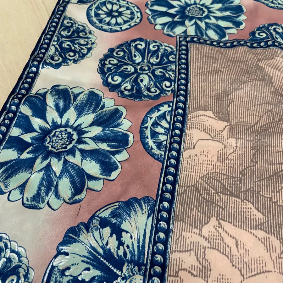 روسری ابریشم