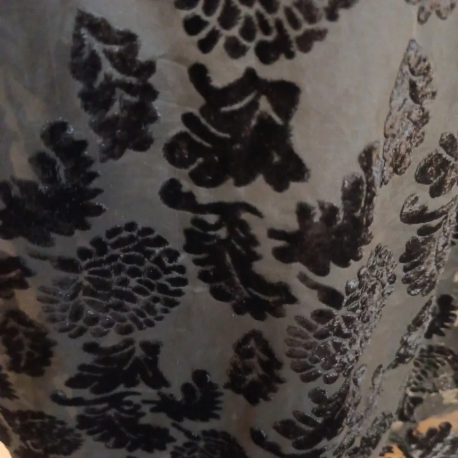 چادر مشکی مخمل