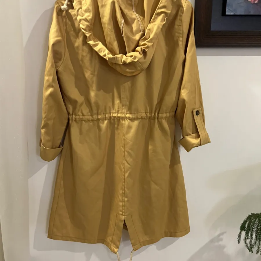 بارانی کلاهدار کتان