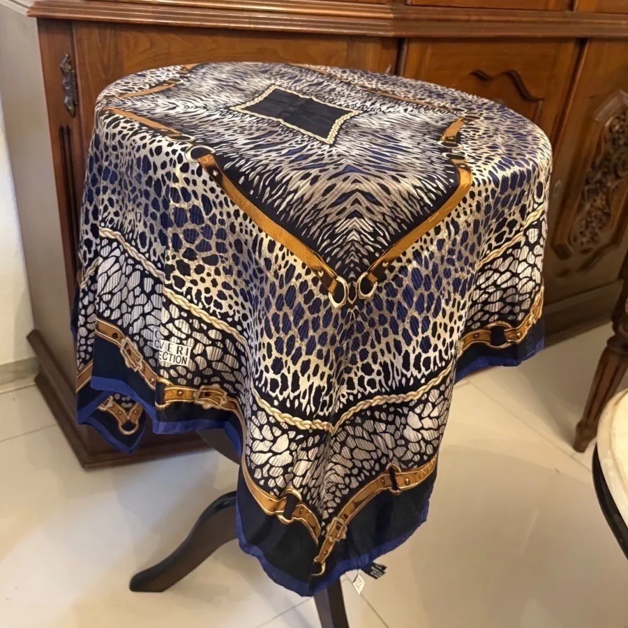 روسری زنانه