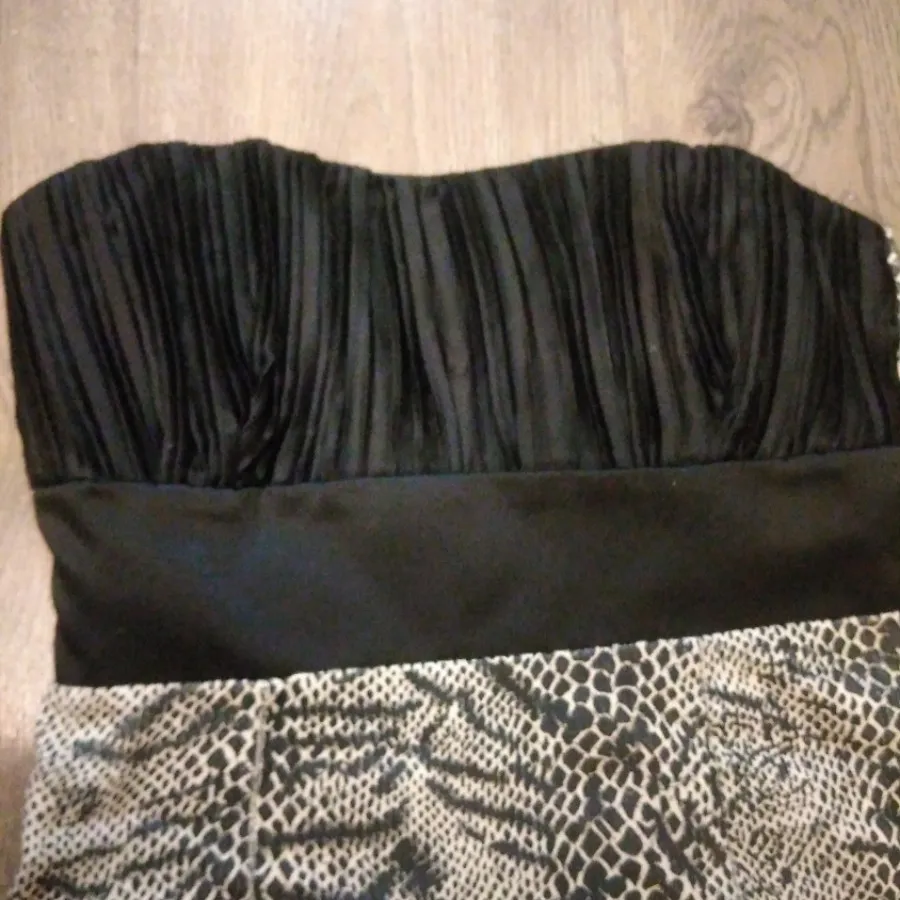 پیراهن دکلته
