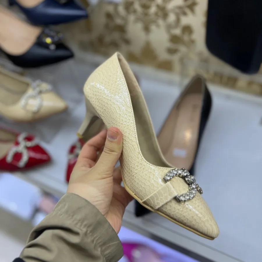 کفش کرمی سنگی ورنی 4سانت