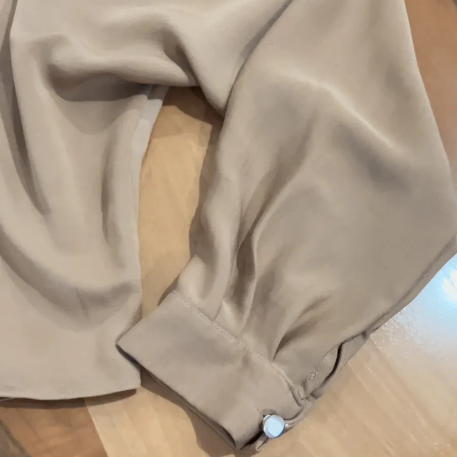شومیز گره ای